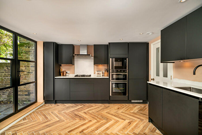 5 Bedroom Terraced House To Rent In Candahar Road, Battersea, SW11