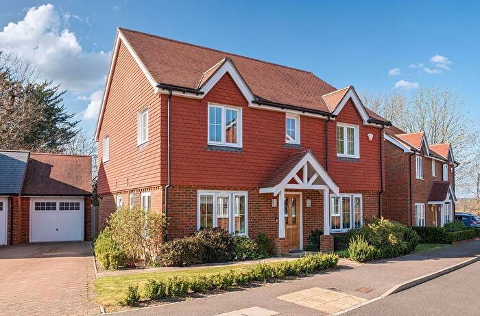 4 Bedroom Detached House For Sale In Birchfield Grove, Hawkhurst, TN18