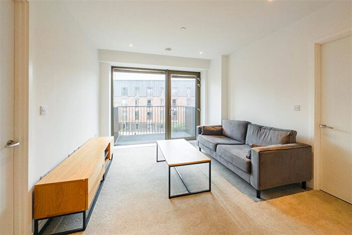 2 Bedroom Property To Rent In Local Crescent, M5