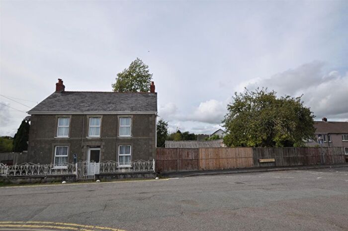 4 Bedroom Detached House For Sale In Tenby Road, St. Clears, Carmarthen, SA33