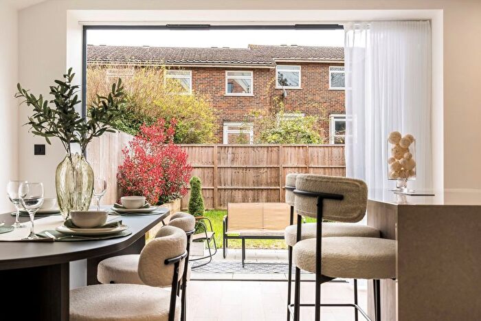 3 Bedroom Terraced House For Sale In Beulah Hill, Crystal Palace, SE19