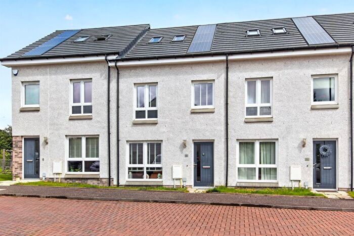 3 Bedroom Property For Sale In Lakeview Grove, Glasgow, G33