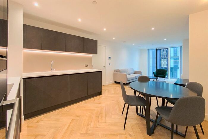 2 Bedroom Flat To Rent In Silvercroft Street, Manchester, M15