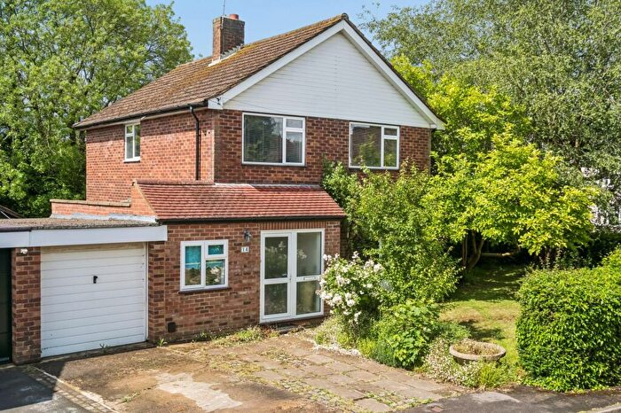 3 Bedroom Detached House For Sale In Laurel Close, Prestwood, HP16