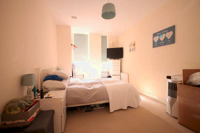 1 Bedroom Apartment To Rent In Wenlock House Eaton Road, Enfield Town, EN1