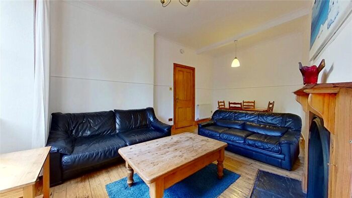 1 Bedroom Flat To Rent In Angle Park Terrace, Edinburgh, EH11
