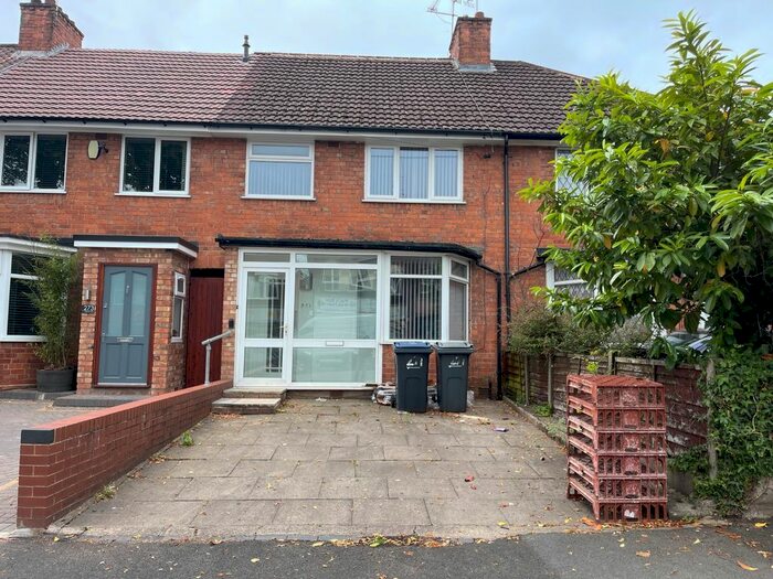 3 Bedroom Terraced House To Rent In Haunch Lane, Kins Heath, Birmingham, B13