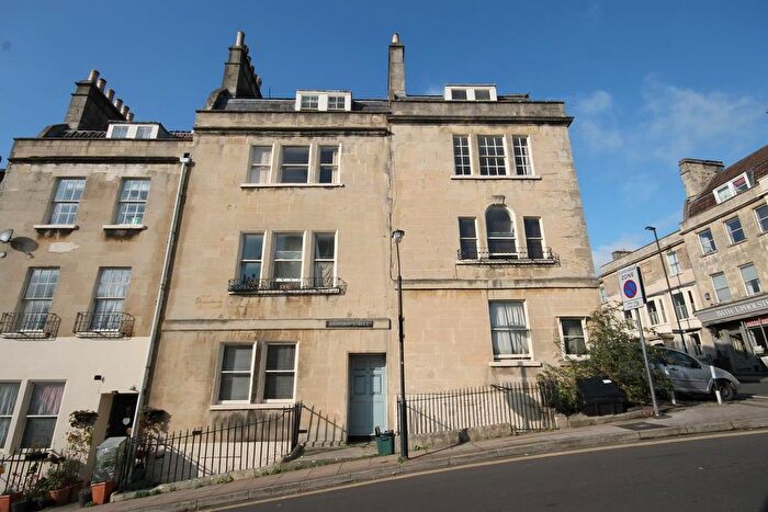 3 Bedroom Flat To Rent In Morford Street, Bath, BA1