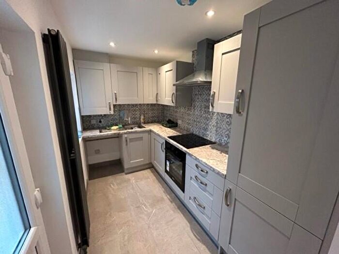 3 Bedroom End Of Terrace House To Rent In Curzon Street, Saltney, CH4