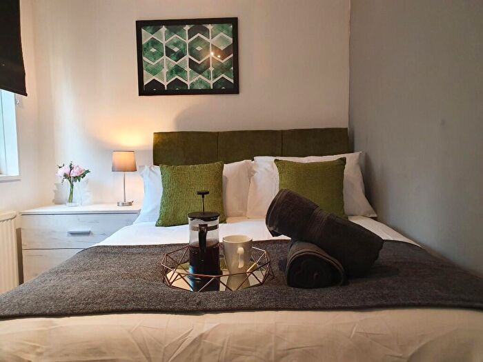 1 Bedroom Semi-Detached House To Rent In Norfolk Park Road, Sheffield, S2