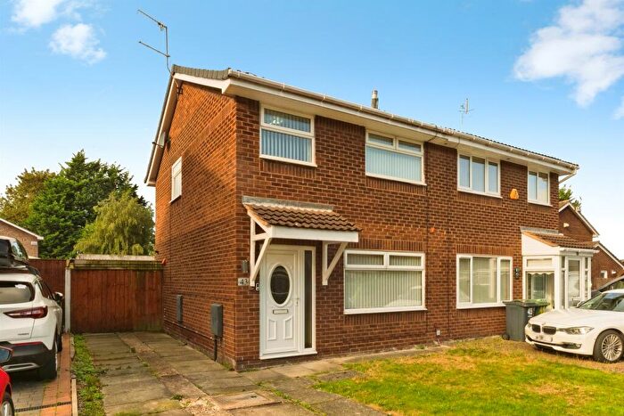 3 Bedroom Semi Detached House For Sale In Whitelands Meadow, Wirral, CH49