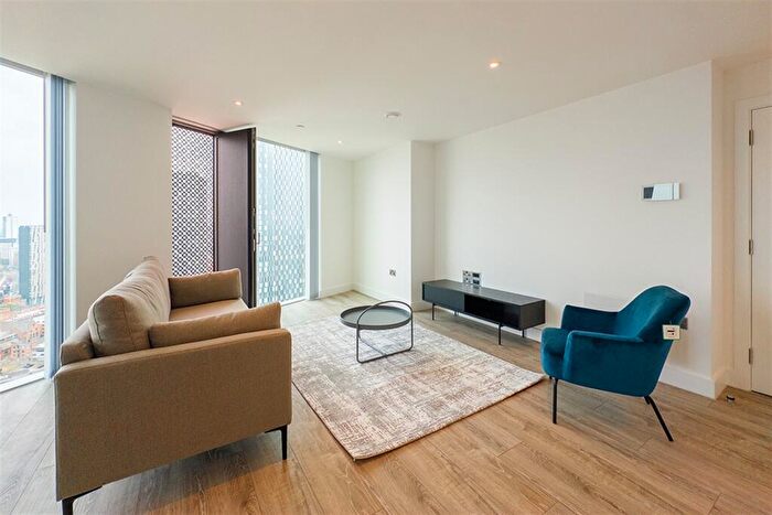 2 Bedroom Apartment To Rent In Thr, M15