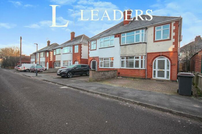 3 Bedroom Semi-Detached House To Rent In Trinity Walk, Attleborough, CV11