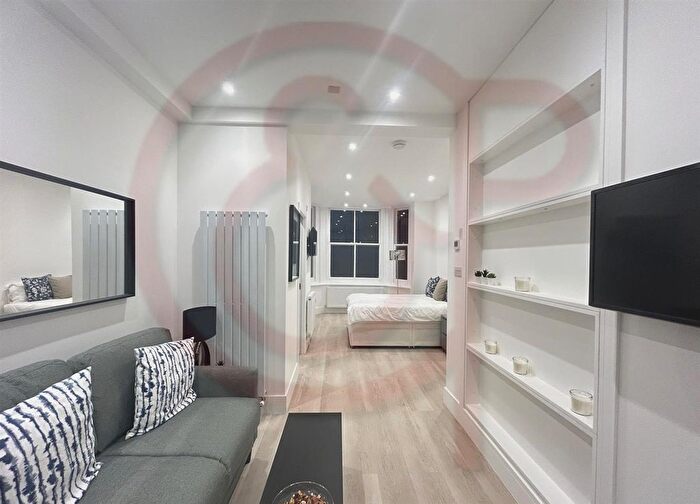 Studio To Rent In York Road, Acton, W3