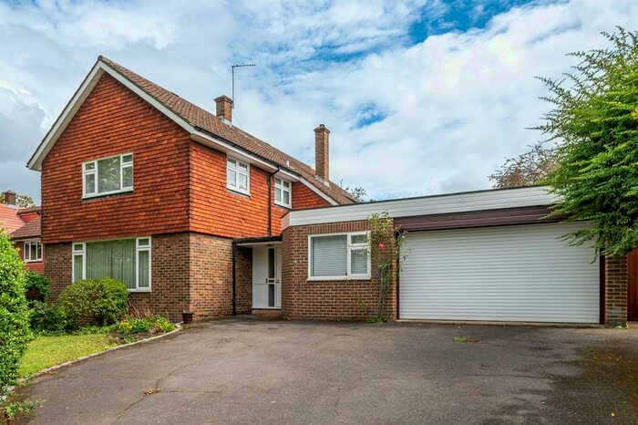 5 Bedroom Detached House To Rent In Alleyn Park, Dulwich, London, SE21