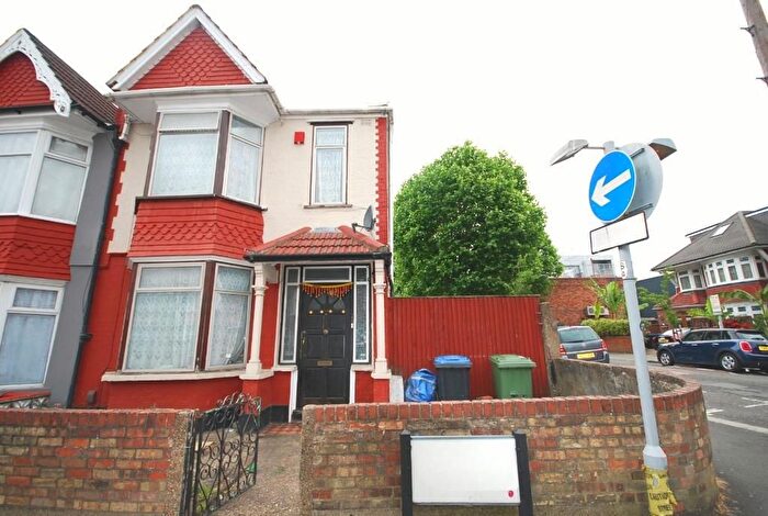 4 Bedroom Semi-Detached House To Rent In Westbury Avenue, Wembley, Middlesex, HA0