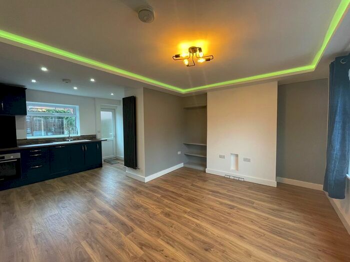 3 Bedroom End Of Terrace House To Rent In Withern Road, Nottingham, NG8