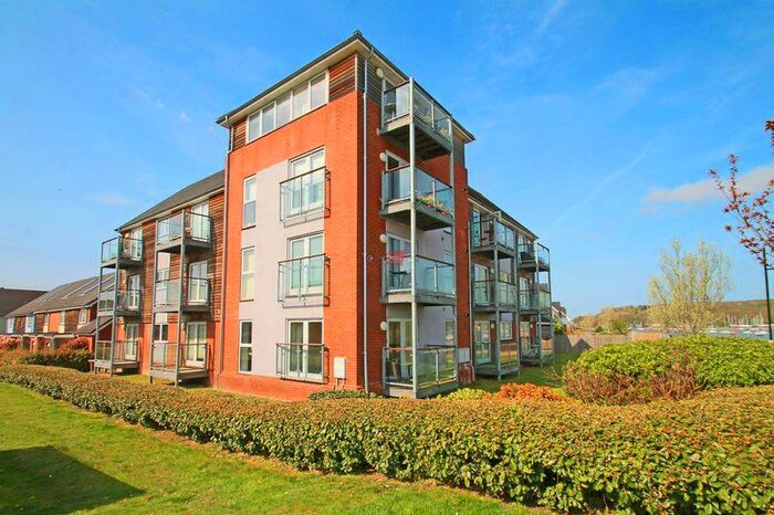 1 Bedroom Flat To Rent In Little Victory Mount, St Marys Island, Chatham, ME4