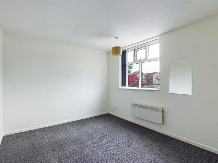 2 Bedroom Apartment To Rent In Ethel Terrace, Manchester, M19
