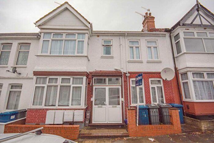 2 Bedroom Flat To Rent In Dartmouth Road, Hendon, NW4