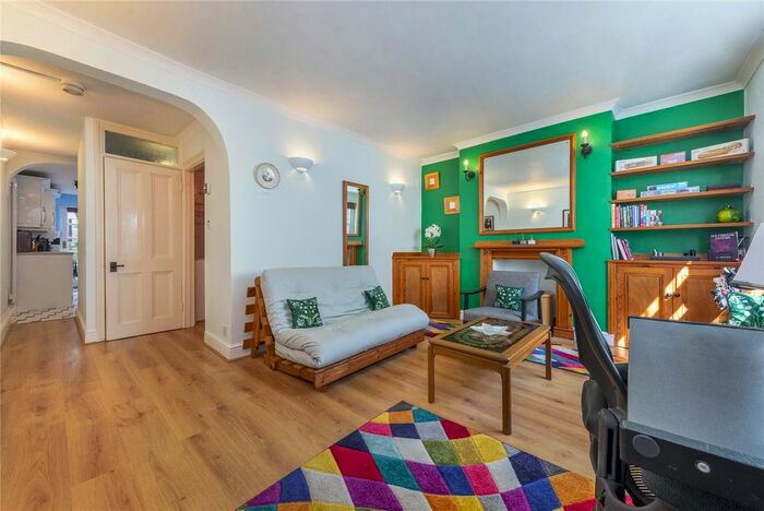 1 Bedroom Flat To Rent In Gladstone Street, Elephant And Castle, SE1