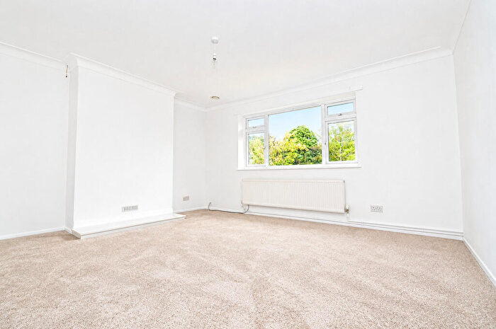 2 Bedroom Apartment To Rent In Kingswood Road, Bromley, BR2