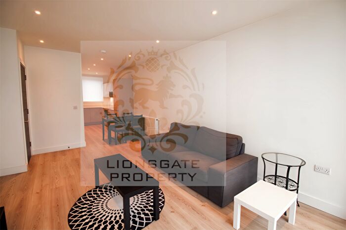 1 Bedroom Apartment To Rent In Tide Waiters House, E14