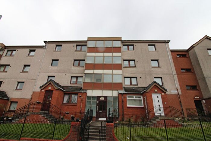 2 Bedroom Flat To Rent In Dougrie Road, Glasgow, G45