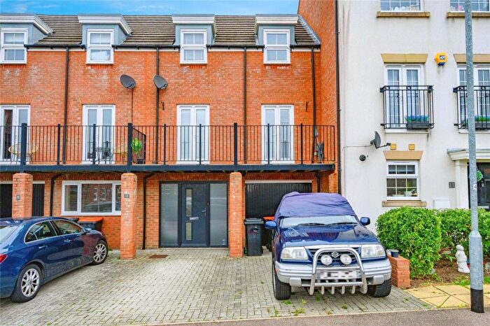 3 Bedroom Terraced House For Sale In Limestone Grove, Houghton Regis, Dunstable, Bedfordshire, LU5