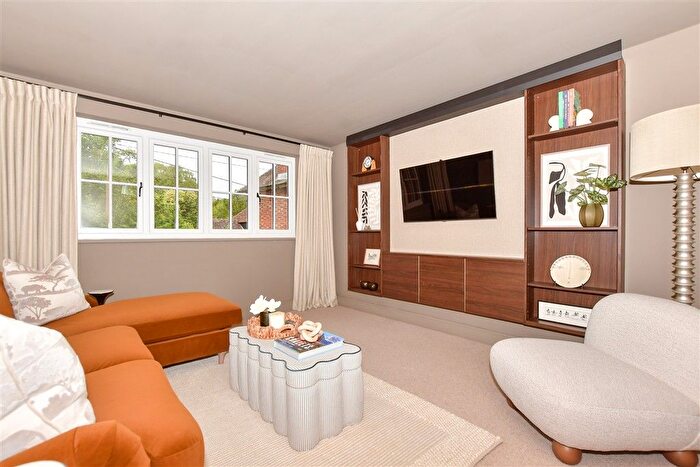 4 Bedroom Detached House For Sale In The Street, Petham, Kent, CT4