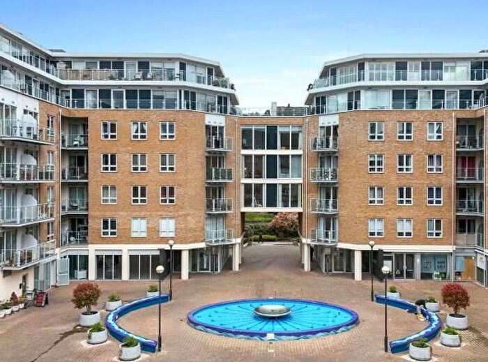 2 Bedroom Flat To Rent In Ionian Building, Narrow Street, Limehouse, London, E14