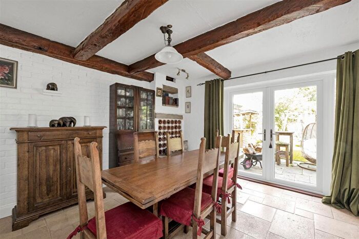 5 Bedroom Detached House For Sale In Lime Avenue, Blackmore End, AL4
