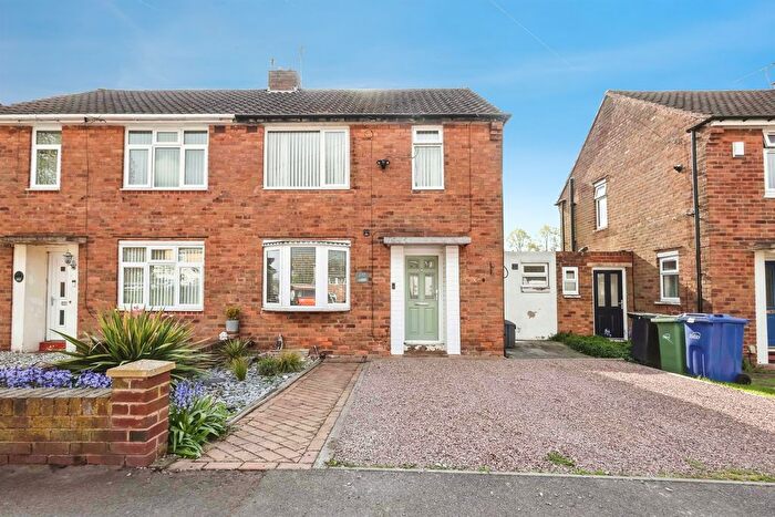 3 Bedroom Semi Detached House For Sale In Bells Lane, Stourbridge, DY8