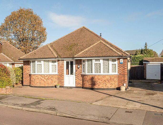2 Bedroom Bungalow For Sale In The Close, Frimley, GU16