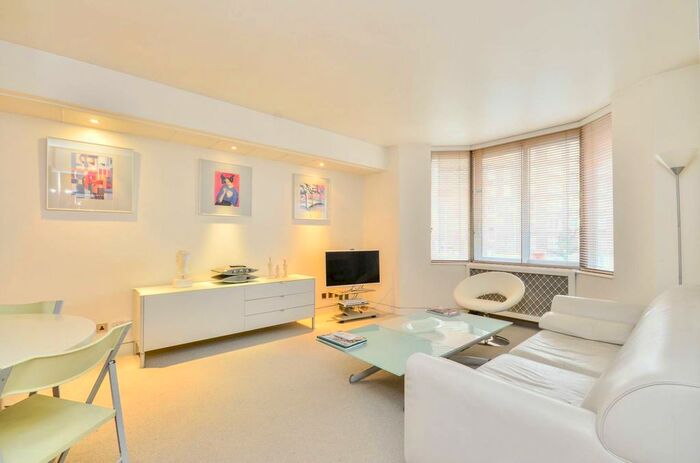 2 Bedroom Flat To Rent In Emperors Gate, South Kensington, London, SW7