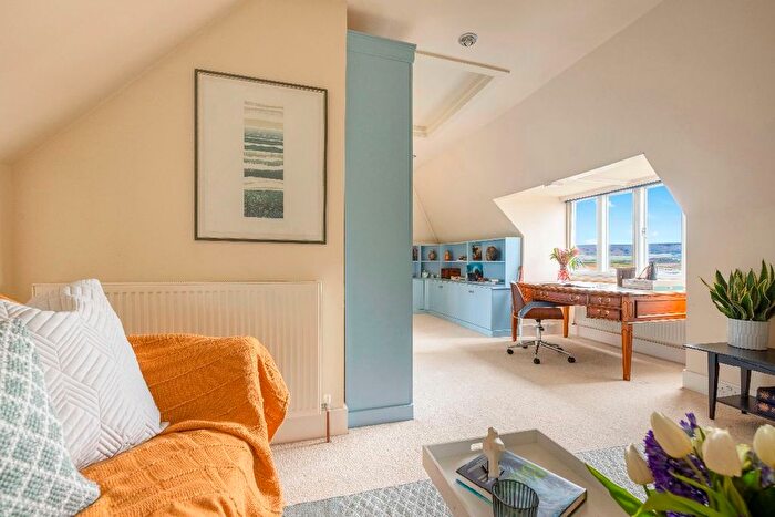4 Bedroom Detached House For Sale In Berwick, Polegate, BN26