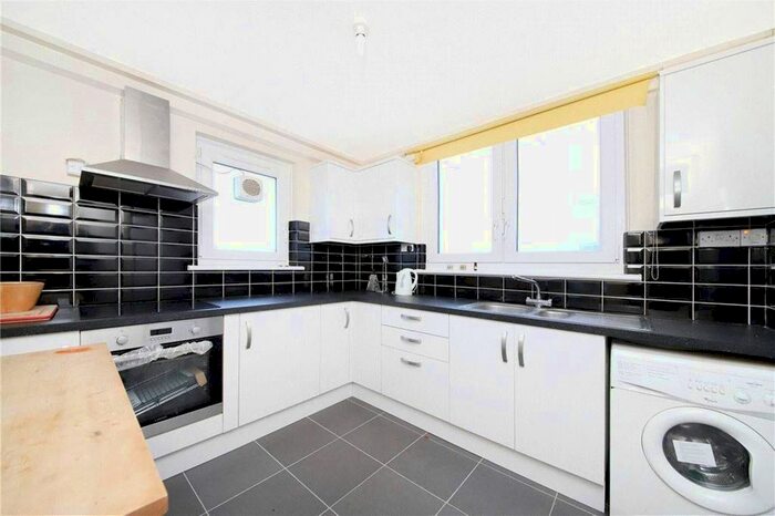 2 Bedroom Flat To Rent In Vanner Point, Hackney, London, E9