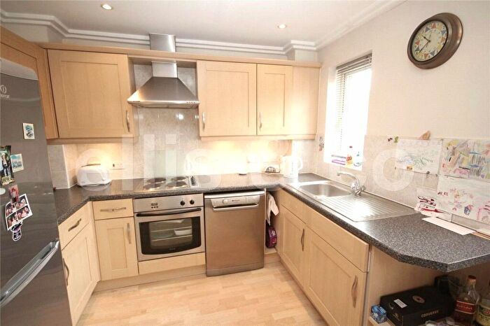 2 Bedroom Apartment To Rent In Bloomsbury Close, Mill Hill, London, NW7