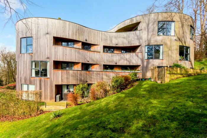 2 Bedroom Apartment To Rent In Timpani Hill Warlingham, CR6