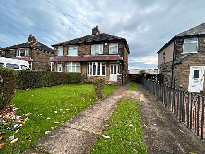3 Bedroom Semi-Detached House For Sale In Mandale Road, Bradford, BD6