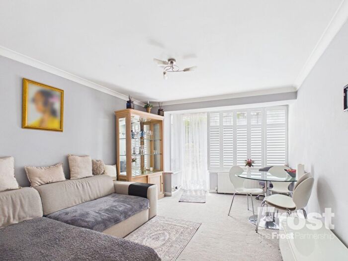 3 Bedroom Flat To Rent In Castle Way, Feltham, TW13