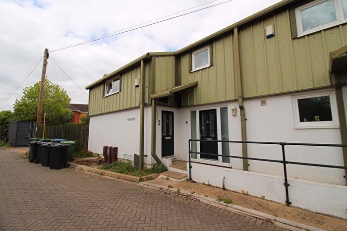 1 Bedroom Flat To Rent In Claylands Road, Bishops Waltham, SO32