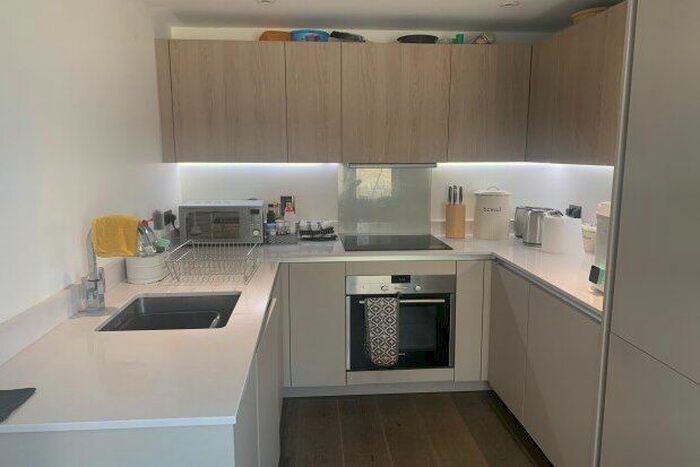 1 Bedroom Flat To Rent In Thomas Barnardo Way, Ilford, IG6