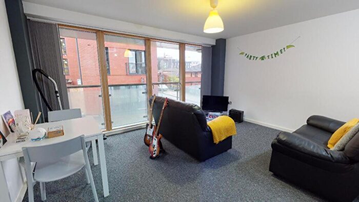 2 Bedroom House To Rent In Henry Street, Liverpool, L1
