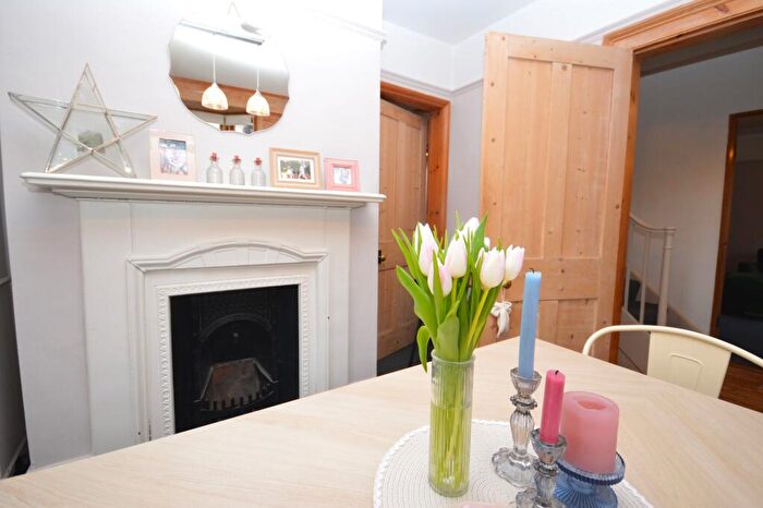 3 Bedroom End Of Terrace House For Sale In Sandgate Hill, Sandgate, CT20