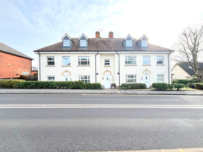 2 Bedroom Flat To Rent In Kingsgate, Rayleigh, SS6