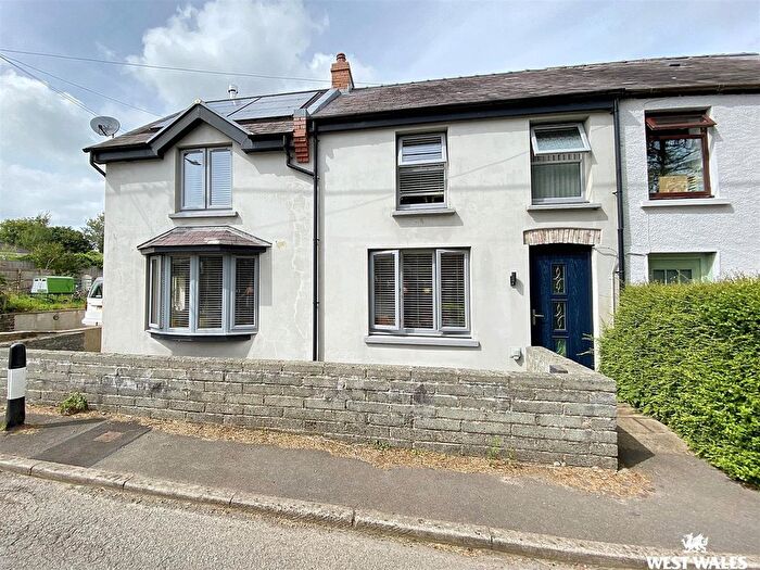 4 Bedroom Semi-Detached House For Sale In Tavernspite, Whitland, SA34