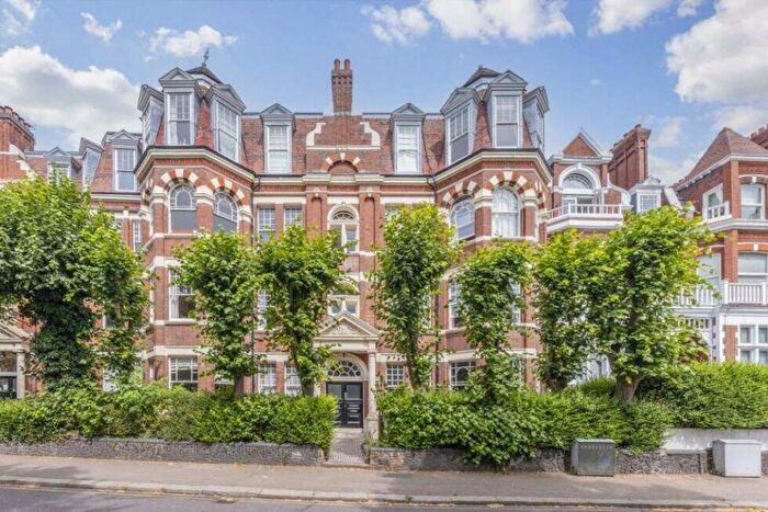 4 Bedroom Flat To Rent In Linden Mansions, Hornsey Lane, Highgate, N6