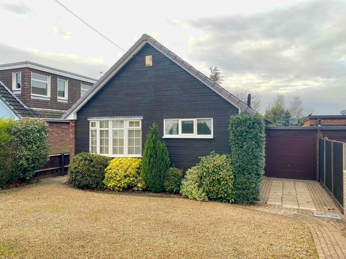 2 Bedroom Detached Bungalow To Rent In Golf Drive, Whitestone, Nuneaton, CV11