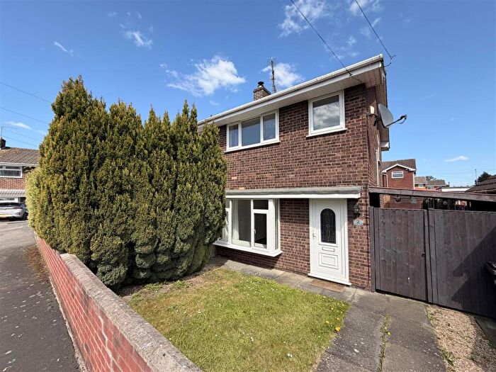 3 Bedroom Semi Detached House For Sale In Weston Close, Garden City, Deeside, CH5